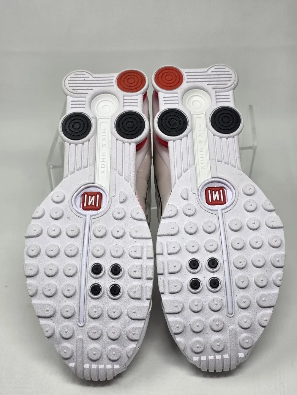 Nike Shox R4 AR3565-103 White Phantom Red Sneakers Women's Size 8.5 New